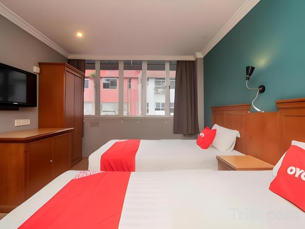 River Park Hotel Sibu Esterno foto