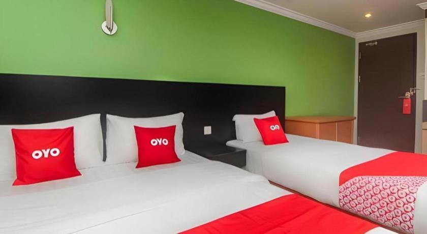 River Park Hotel Sibu Esterno foto
