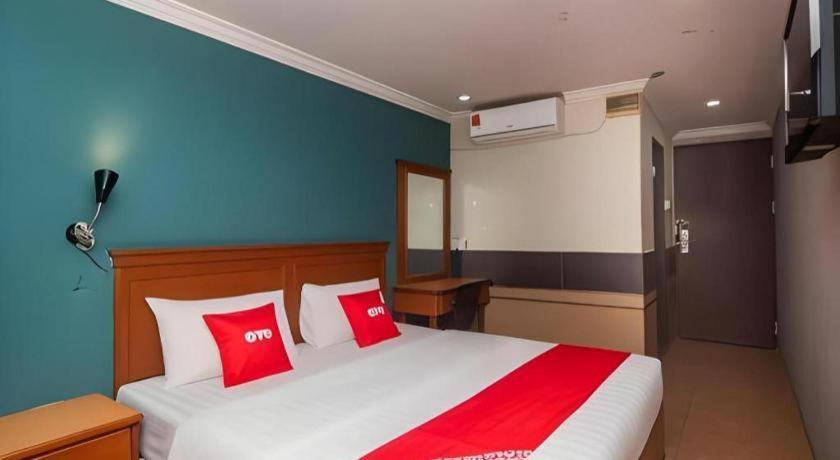 River Park Hotel Sibu Esterno foto
